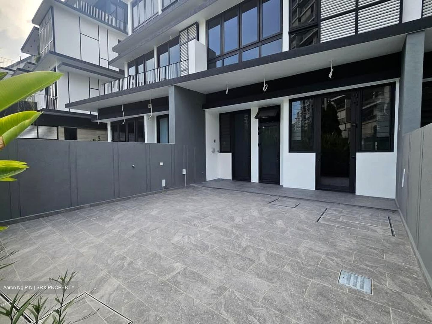 Loyang Besar Close (D17), Terrace #590230451